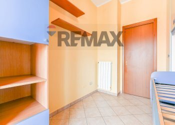 Camera / camera da letto - Three-room apartment via E. De Amicis
 
5, Melzo - photo 17
