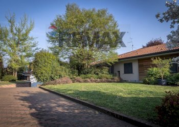 Casa all\'aperto - Villa Via 20 settembre
 
1522, Cirimido - photo 30
