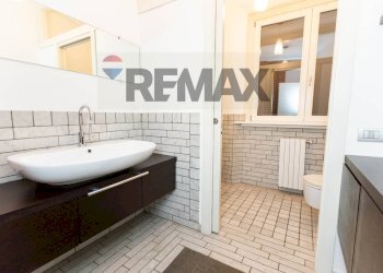 Bagno - Villa Via 20 settembre
 
1522, Cirimido - photo 87