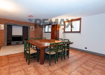 Sala da pranzo - Villa Via 20 settembre
 
1522, Cirimido - photo 106