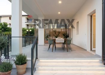 Terrazza - Trilocale Via Magna Grecia
 
15, Roseto Capo Spulico - foto 6