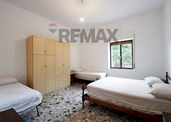 Camera / camera da letto - Trilocale Via Magna Grecia
 
15, Roseto Capo Spulico - foto 5