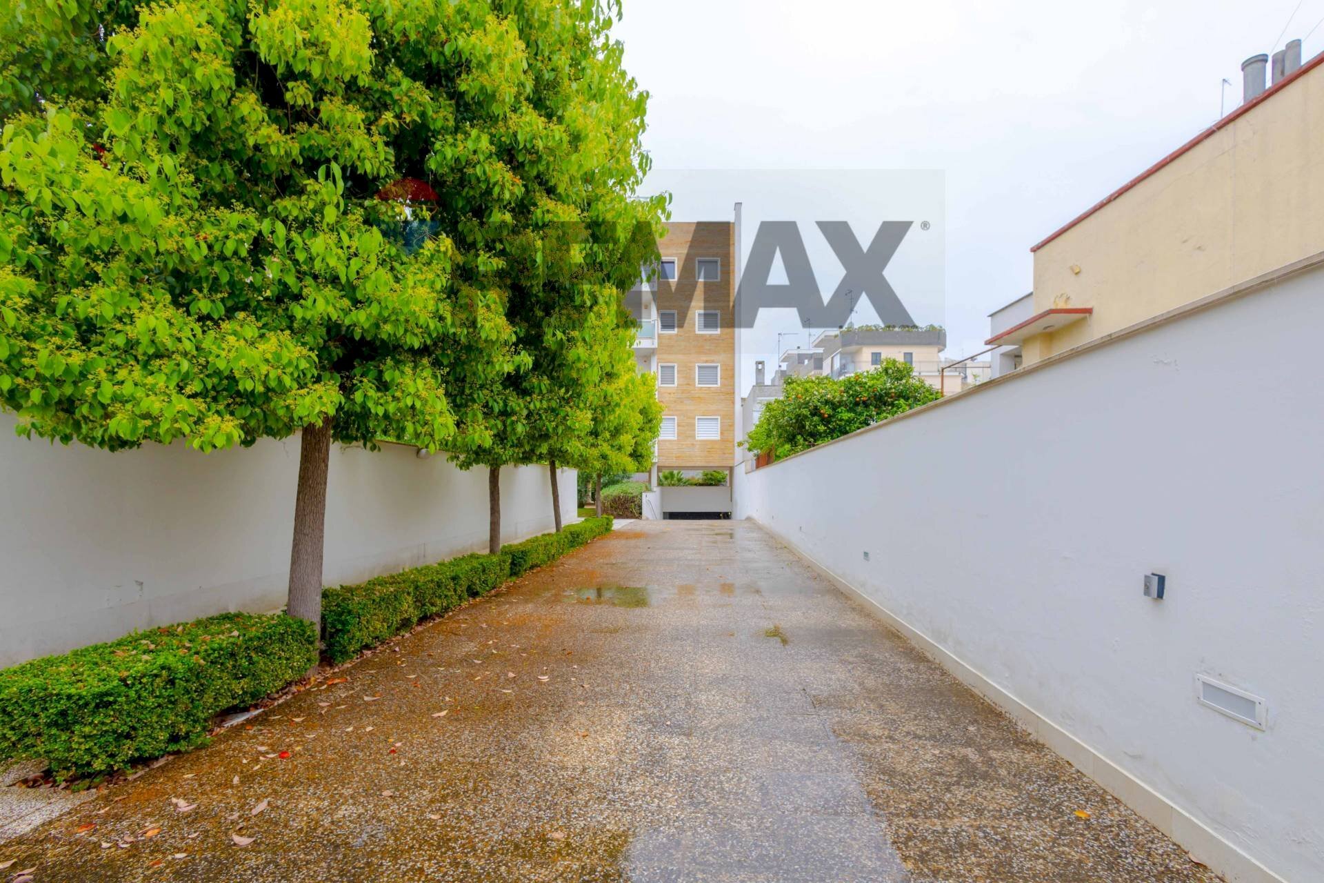Edificio all\'aperto - Three-room apartment Corso Vittorio Emanuele
118, Bari - photo 2