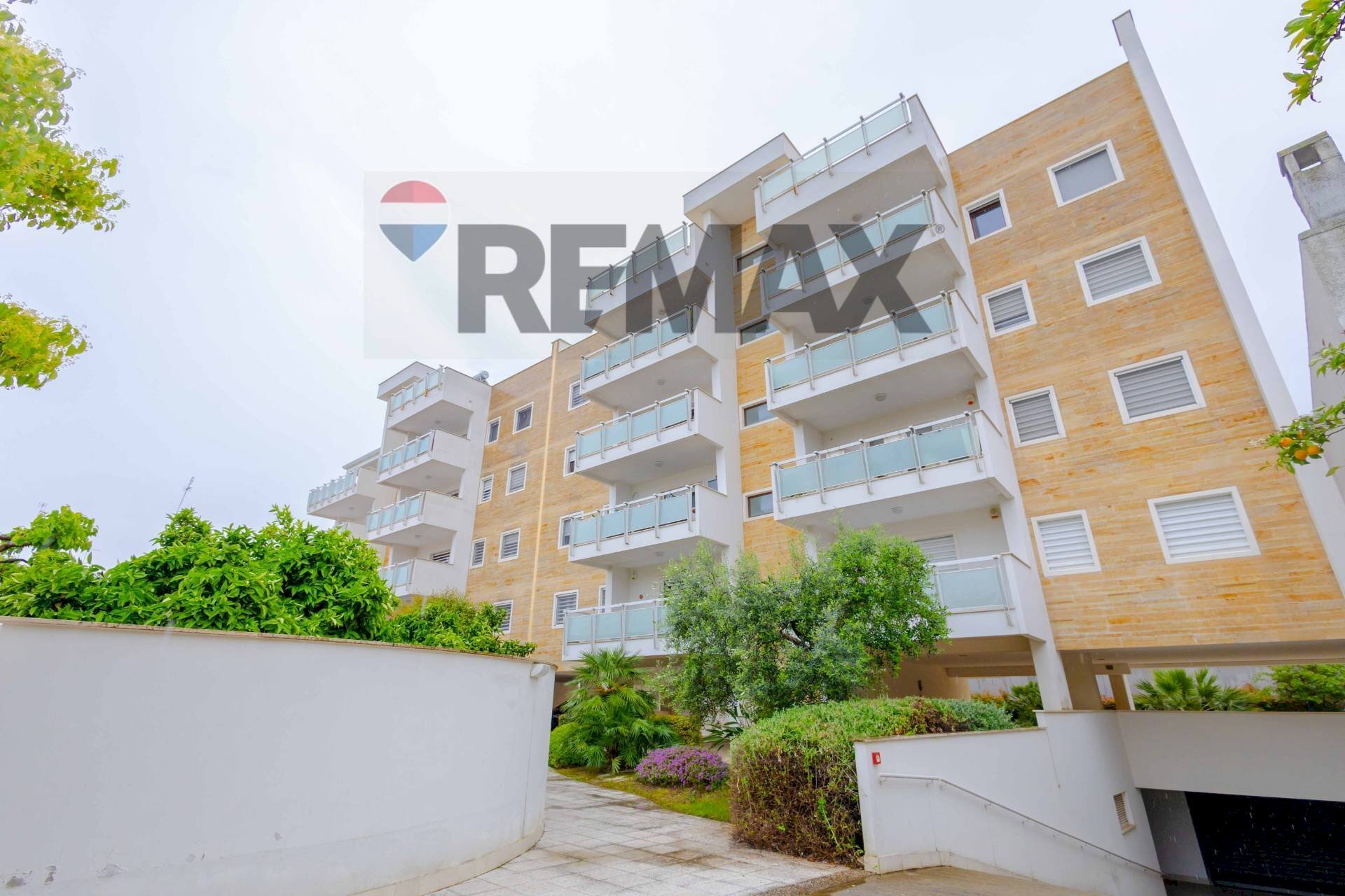 Edificio all\'aperto - Three-room apartment Corso Vittorio Emanuele
 
118, Bari - photo 1