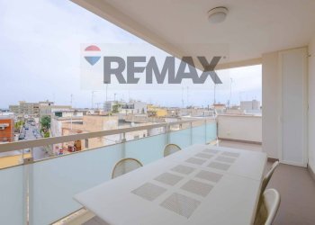 Balcone - Trilocale Corso Vittorio Emanuele
 
118, Bari - foto 17