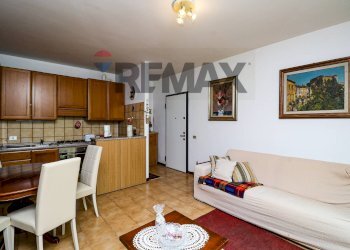 Sala da pranzo - Bilocale Via Della Rovere, Lavena Ponte Tresa - foto 7