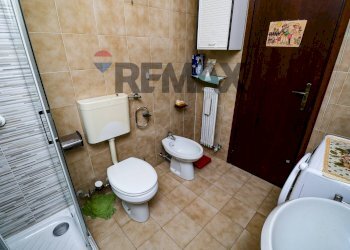 Bagno - Bilocale Via Della Rovere, Lavena Ponte Tresa - foto 13