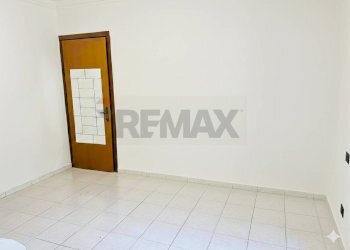 Stanza vuota - Trilocale Porto Valtravaglia - foto 8
