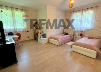 Camera / camera da letto - Villa via Pradaccio
 
44, Cadegliano-Viconago - photo 19