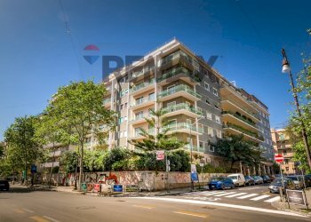 Edificio all\'aperto - Appartamento Via Libertà
 
102, Palermo - foto 2