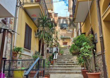 Edificio all\'aperto - Bilocale via billante, Santa Flavia - foto 3