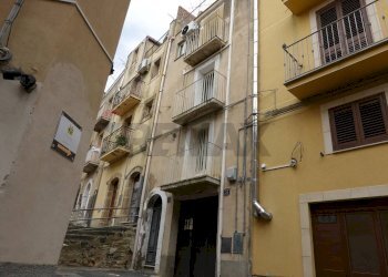 Edificio all\'aperto - Casa indipendente Via Pennavaia
 
35, Caltagirone - foto 1