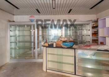 Non correlato - Commercial Premises Via Piave
5, Lentini - photo 1