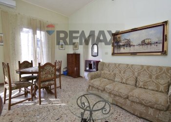 Sala da pranzo - Bilocale Via Principe Nicola
 
157, Catania - foto 4