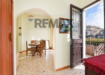 Sala da pranzo - Bilocale Via Principe Nicola
 
157, Catania - foto 5