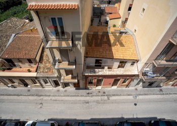 Edificio all\'aperto - Three-room apartment Via Epicarmo
 
434, Augusta - photo 7