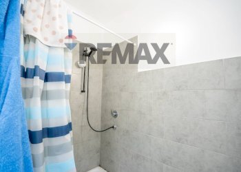 Bagno - Three-room apartment Via Epicarmo
 
434, Augusta - photo 13