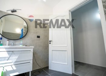Bagno - Three-room apartment Via Epicarmo
 
434, Augusta - photo 15