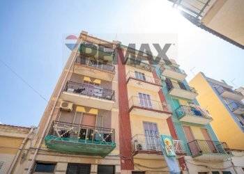 Edificio all\'aperto - Three-room apartment Via Epicarmo
 
434, Augusta - photo 26