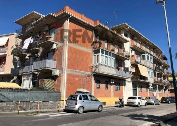 Edificio all\'aperto - Bilocale Via Rosario Livatino
 
1, Camporotondo Etneo - foto 2