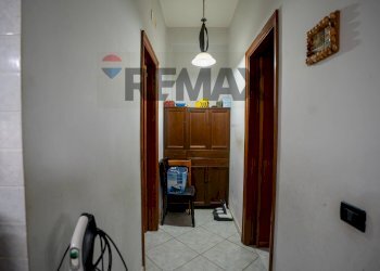 Hall / corridoio - Independent house Via Camillo Barbagallo
 
116, Aci Sant'Antonio - photo 13