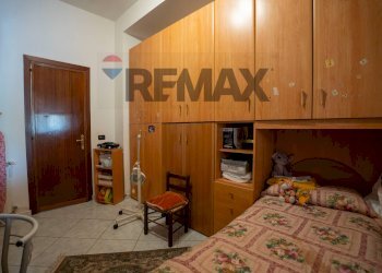 Camera / camera da letto - Independent house Via Camillo Barbagallo
 
116, Aci Sant'Antonio - photo 15