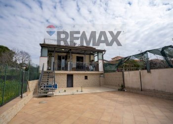 Casa all\'aperto - Independent house Via Camillo Barbagallo
 
116, Aci Sant'Antonio - photo 31