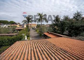 Terrazza - Independent house Via Camillo Barbagallo
 
116, Aci Sant'Antonio - photo 49