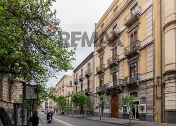 Edificio all\'aperto - Attività Commerciale Viale Regina Margherita
 
17, Catania - foto 4