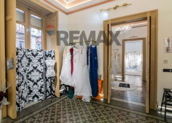 Cabina armadio - Attività Commerciale Viale Regina Margherita
 
17, Catania - foto 10