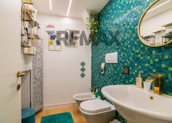 Bagno - Attività Commerciale Viale Regina Margherita
 
17, Catania - foto 36