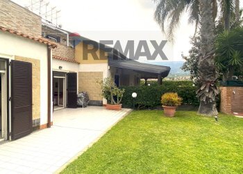Casa all\'aperto - Bilocale Via dott. Mario Amato
 
60, Mascali - foto 23