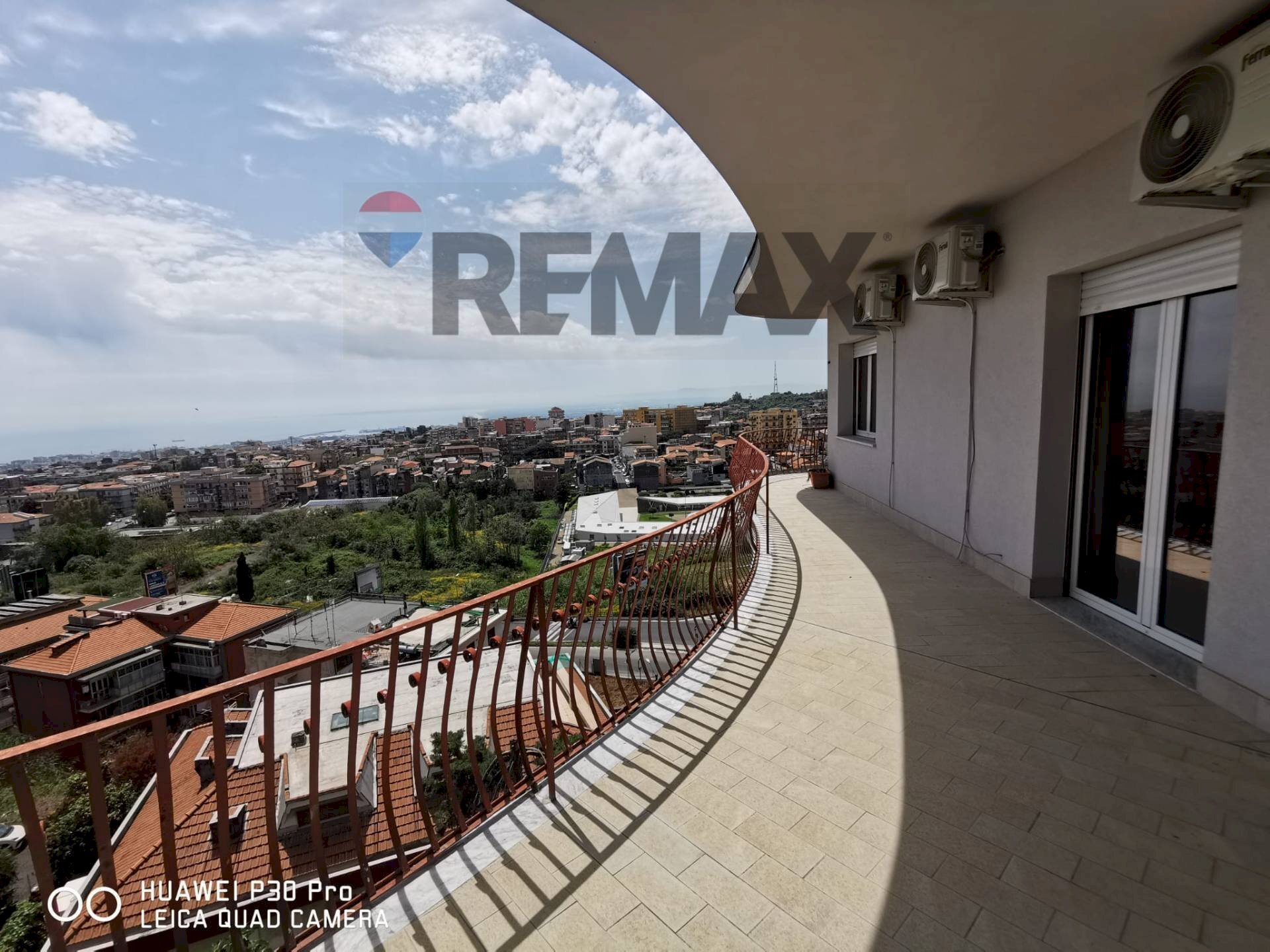 Balcone - Apartment Via Luigi Einaudi
 
18, Sant'Agata Li Battiati - photo 1