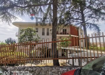 Casa all\'aperto - Appartamento Via Luigi Einaudi
 
18, Sant'Agata Li Battiati - foto 1