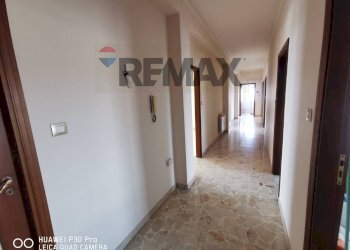 Hall / corridoio - Appartamento Via Luigi Einaudi
 
18, Sant'Agata Li Battiati - foto 8