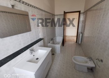 Bagno - Appartamento Via Luigi Einaudi
 
18, Sant'Agata Li Battiati - foto 15
