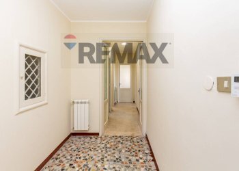 Hall / corridoio - Quadrilocale Via Pier Luigi Deodato
 
3, San Giovanni la Punta - foto 19