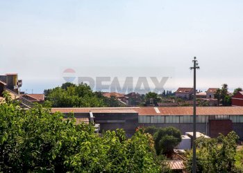 Edificio all\'aperto - Three-room apartment Via Michele Grassi Barbagallo
 
24/D, Giarre - photo 17
