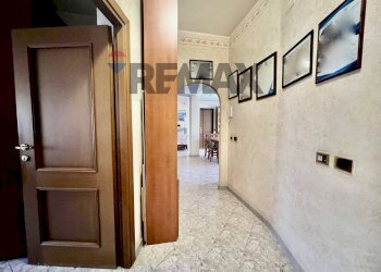 Hall / corridoio - Trilocale Via Luca Valerio
 
26, Roma - foto 21