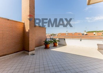 Terrazza - Attico Via Dei Serlupi
 
19a, Roma - foto 23