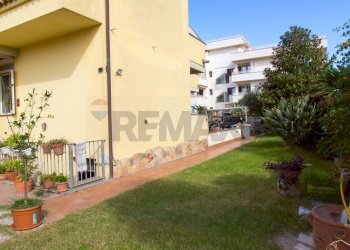 Edificio all\'aperto - Semi-detached house Anzio - photo 10