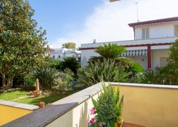 Balcone - Semi-detached house Anzio - photo 29