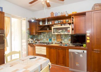 Cucina - Semi-detached house Anzio - photo 33