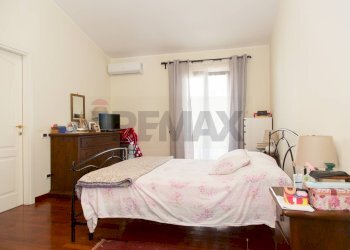 Camera / camera da letto - Semi-detached house Anzio - photo 41