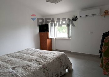 Camera / camera da letto - Villa via dei pivieri
 
3, Ardea - photo 22