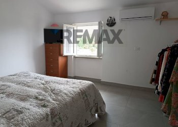 Camera / camera da letto - Villa via dei pivieri
 
3, Ardea - photo 26