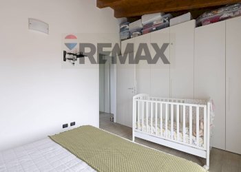 Camera / camera da letto - Bilocale Via Garibaldi
 
49, Besana in Brianza - foto 17