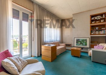 Soggiorno - Independent house via statale
 
7, Barzago - photo 6