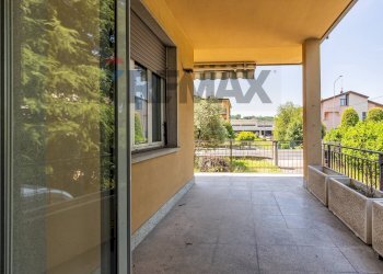 Terrazza - Independent house via statale
 
7, Barzago - photo 35