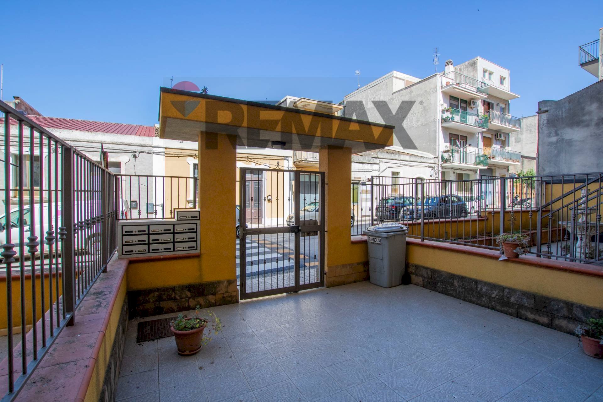 Terrazza - Apartment CORSO VITTORIO EMANUELE
 
2, Floridia - photo 3